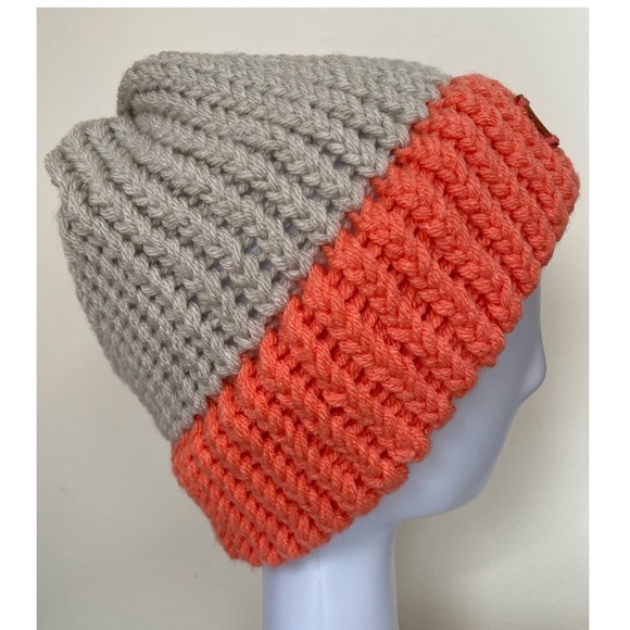 NWT Loom Knitted Hats, Warm, cozy, Knitting, Hats,Unisex item,Handmade by Seller - Picture 3 of 4